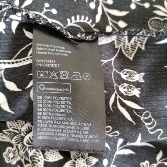 H&M Womens Black White Poet Sleeve Collared Hi Low Hem Floral Blouse Top Size S - Picture 6 of 7